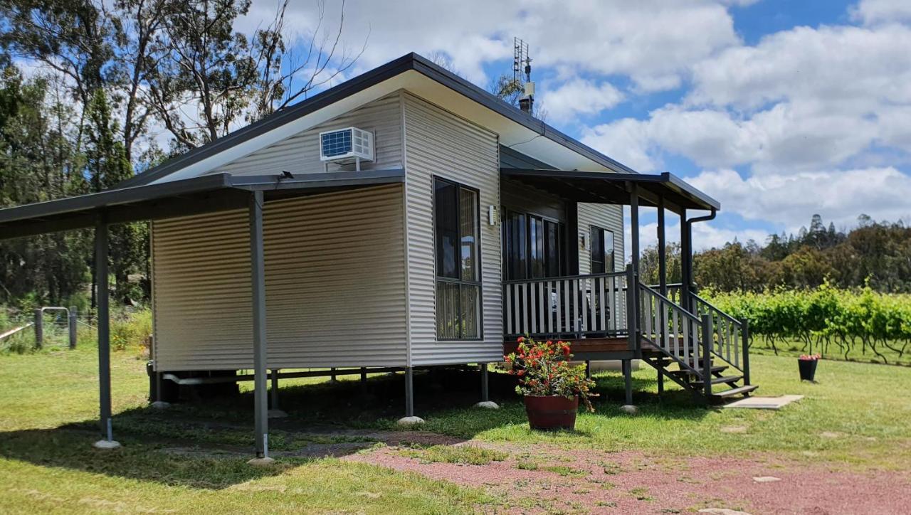 Just Red Wines Cabins Ballandean Luaran gambar
