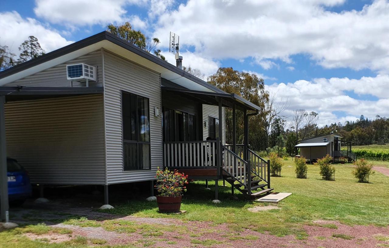 Just Red Wines Cabins Ballandean Luaran gambar